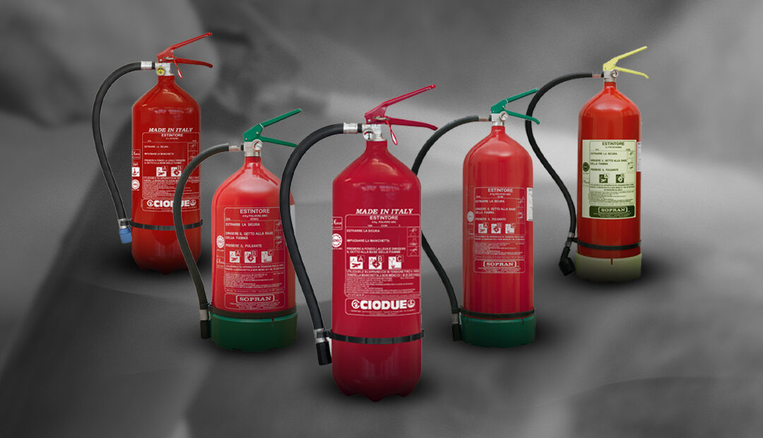 Estintori antincendio: tipologie, classi di fuoco e come sceglierli